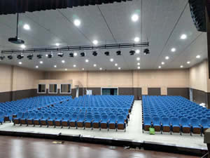 贛南師范大學(xué)音樂(lè)學(xué)院禮堂椅案例圖片